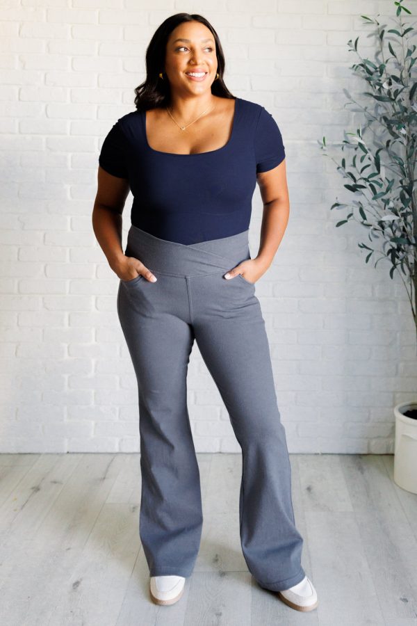 Building Habits Twill Flared Crossover Waist Pant in Titanium Discount - Image 3