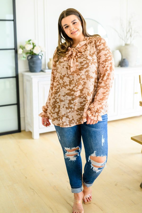 Floral Ties Top in Taupe Fashion - Image 3