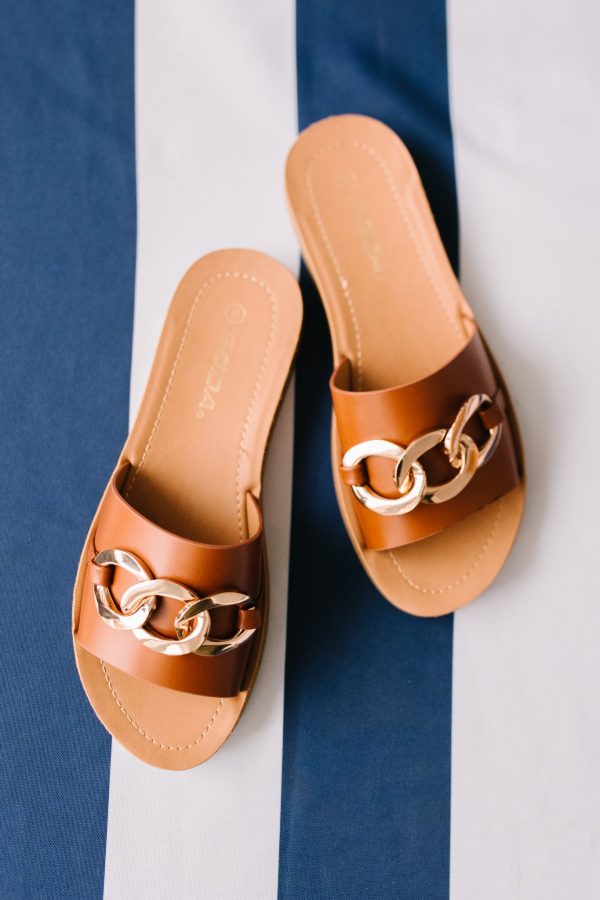 Wander Often Slides in Brown Discount