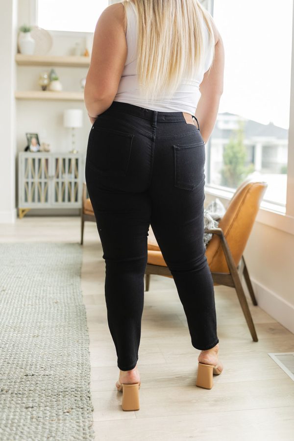 Edith Mid Rise Classic Slim Jeans in Black Online now - Image 4