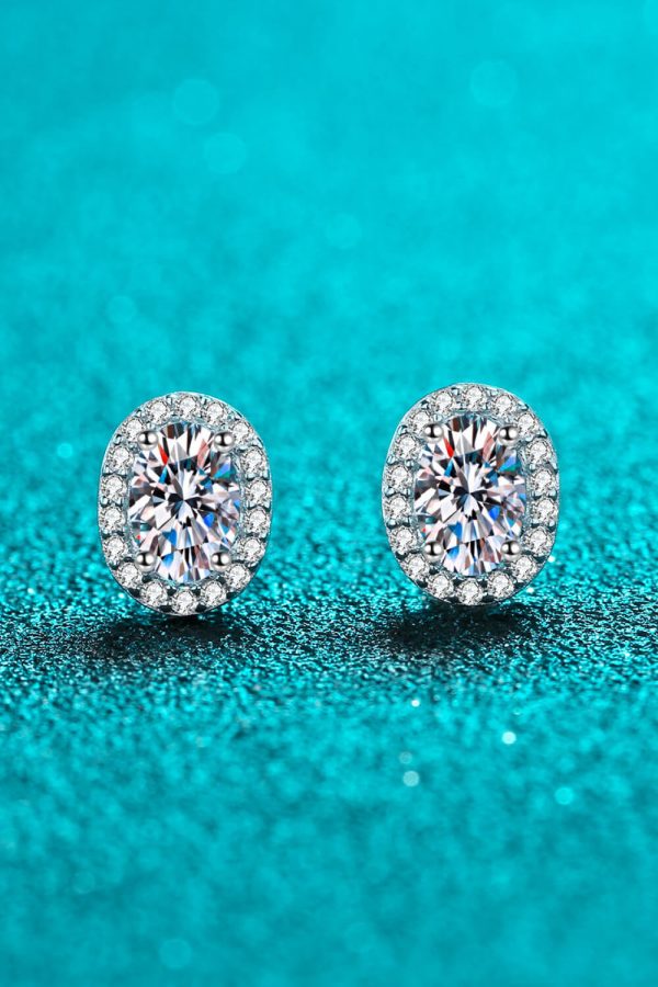 Future Style Moissanite Stud Earrings For Sale - Image 3