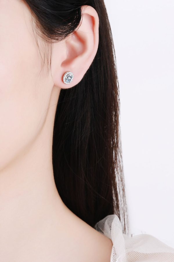 Future Style Moissanite Stud Earrings For Sale - Image 2